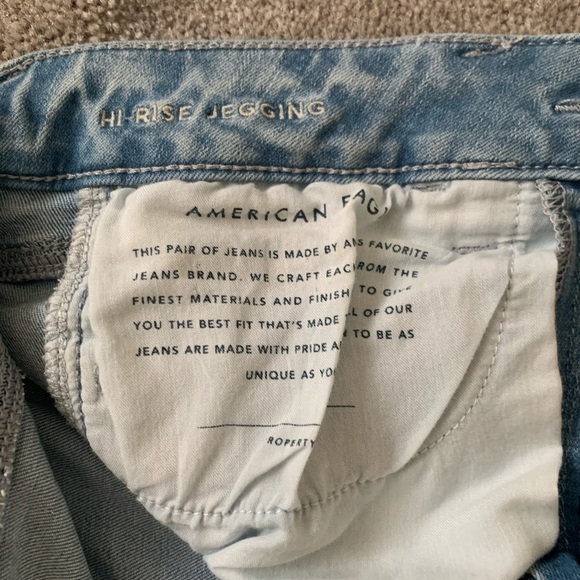 American Eagle jeans. Light washed jeans. - Picture 8 of 9